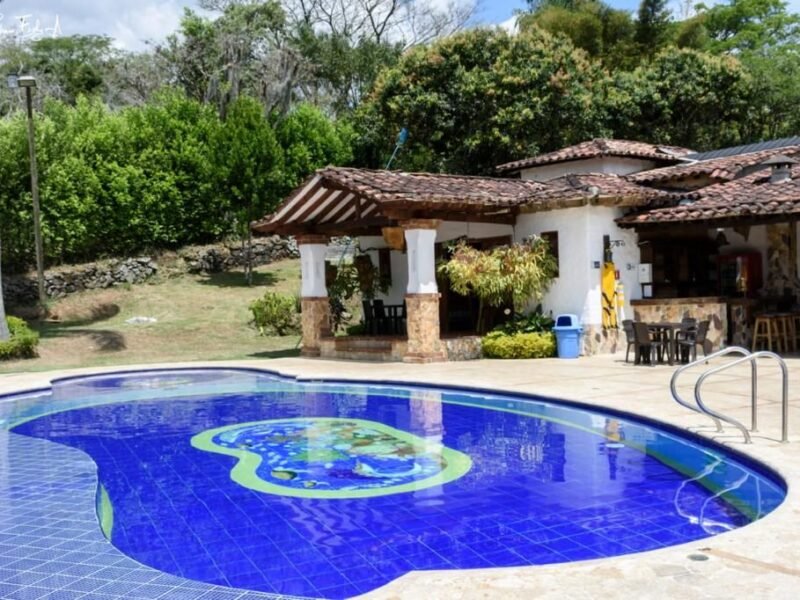 3. Finca en Copacabana