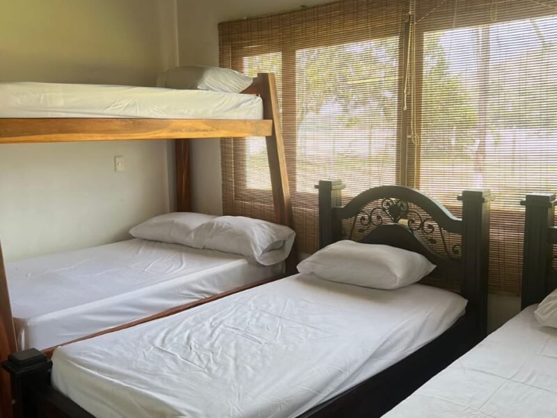 1. Finca cerca al Puente de Occidente