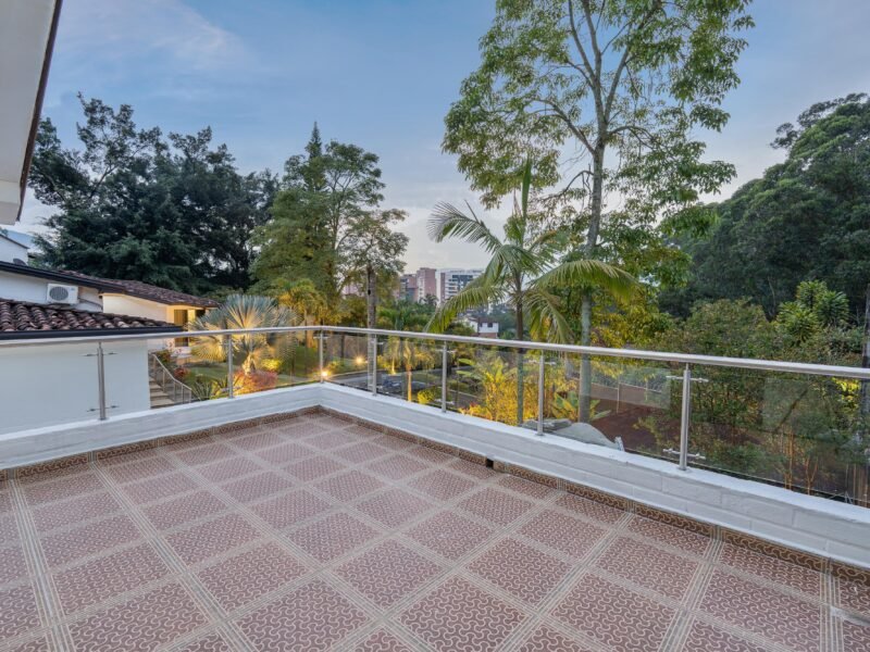 7. Casa Poblado VILLA SAN LUCAS