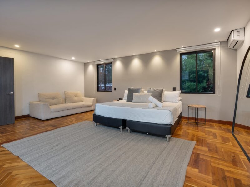 7. Casa Poblado VILLA SAN LUCAS