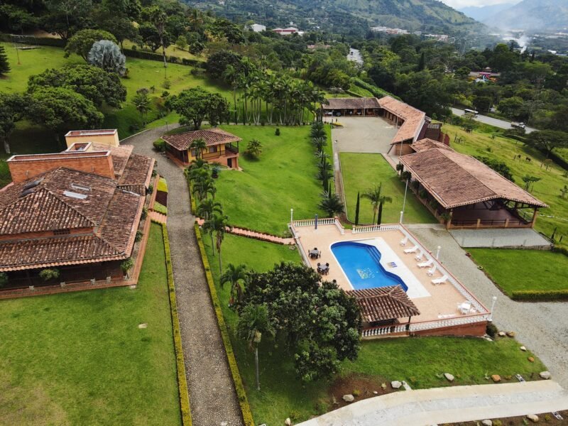 8. Finca