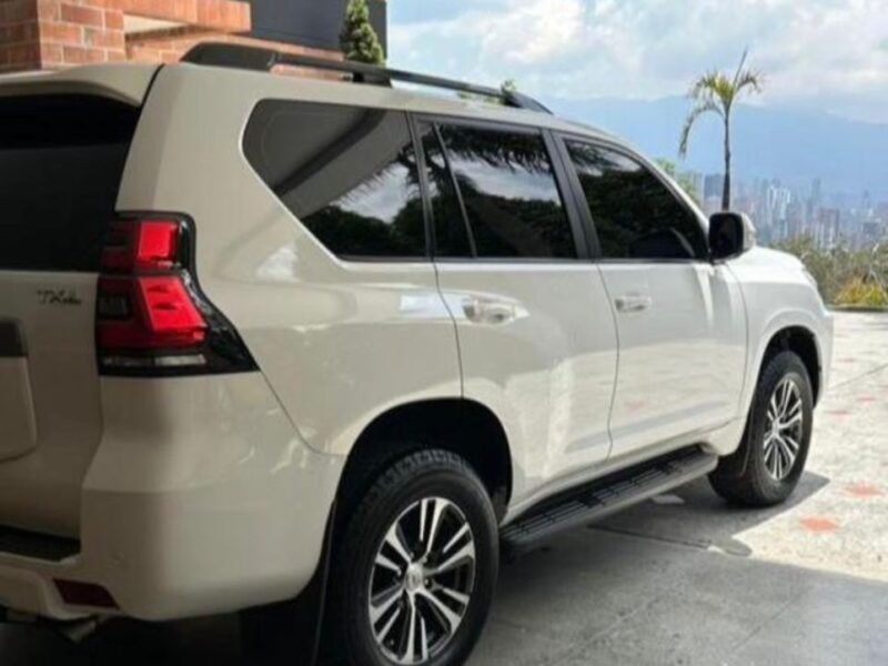 Toyota TXL Blanco 3