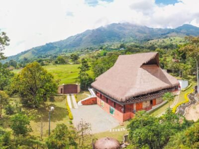 18. Finca Vereda el Zarzal Copacabana