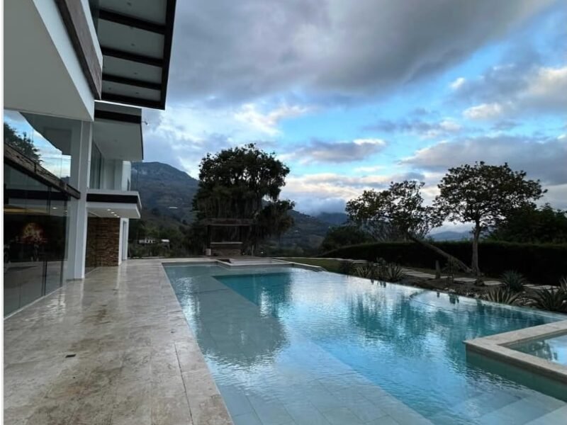 14. Finca en Copacabana