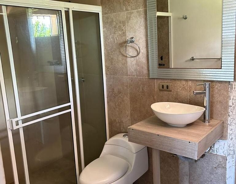 13. Finca en Parcelación El Limonar