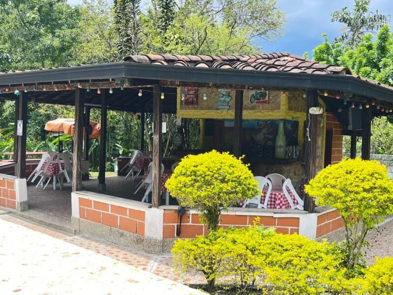 15. Finca Vereda el Zarzal Copacabana