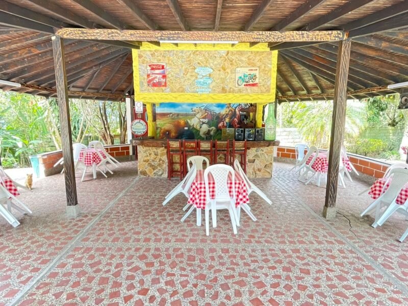 15. Finca Vereda el Zarzal Copacabana