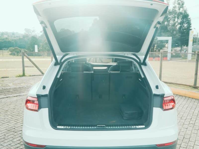 AUDI Q8 BLANCA 2020 5 PUESTOS