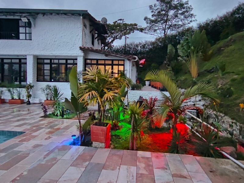 29. Finca en Parcelación El Limonar