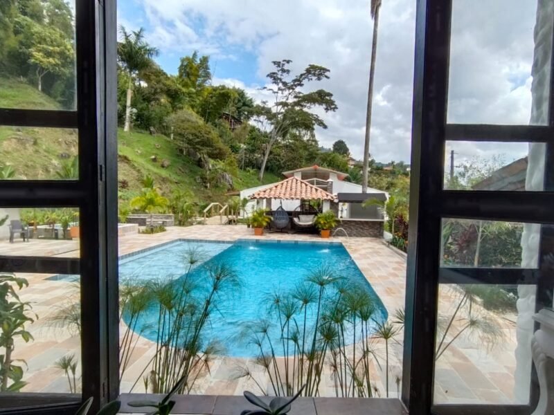 29. Finca en Parcelación El Limonar