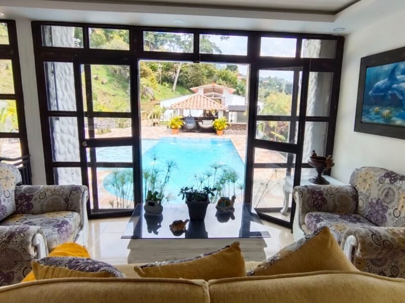 29. Finca en Parcelación El Limonar