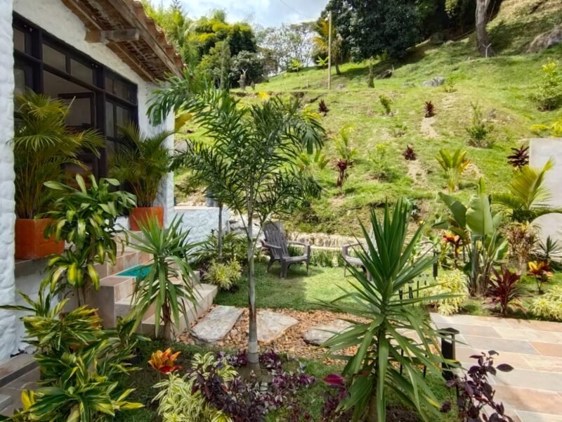 29. Finca en Parcelación El Limonar