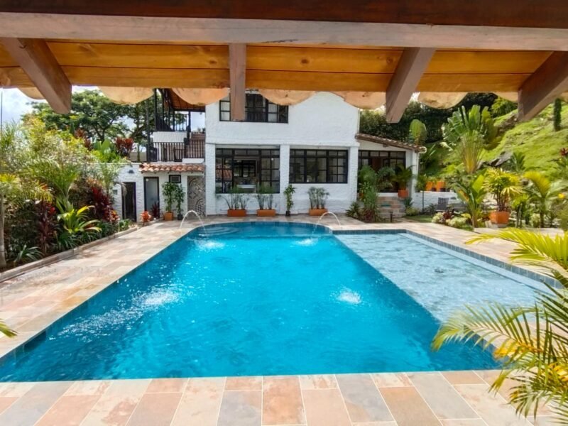 29. Finca en Parcelación El Limonar