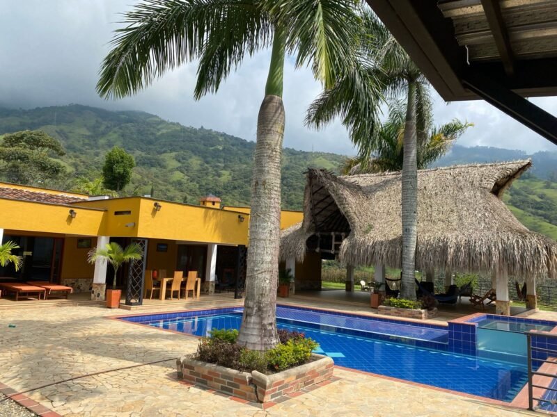 25. Finca en parcelación en Barbosa