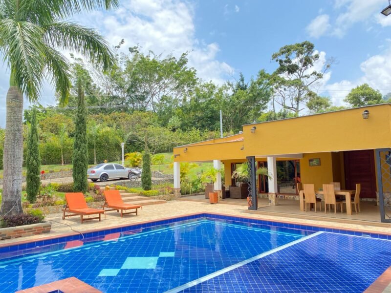 25. Finca en parcelación en Barbosa