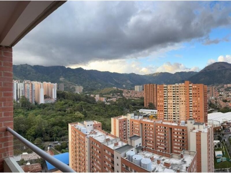 35. Apartamento en Bello Ciudad Fabricato Obra Negra